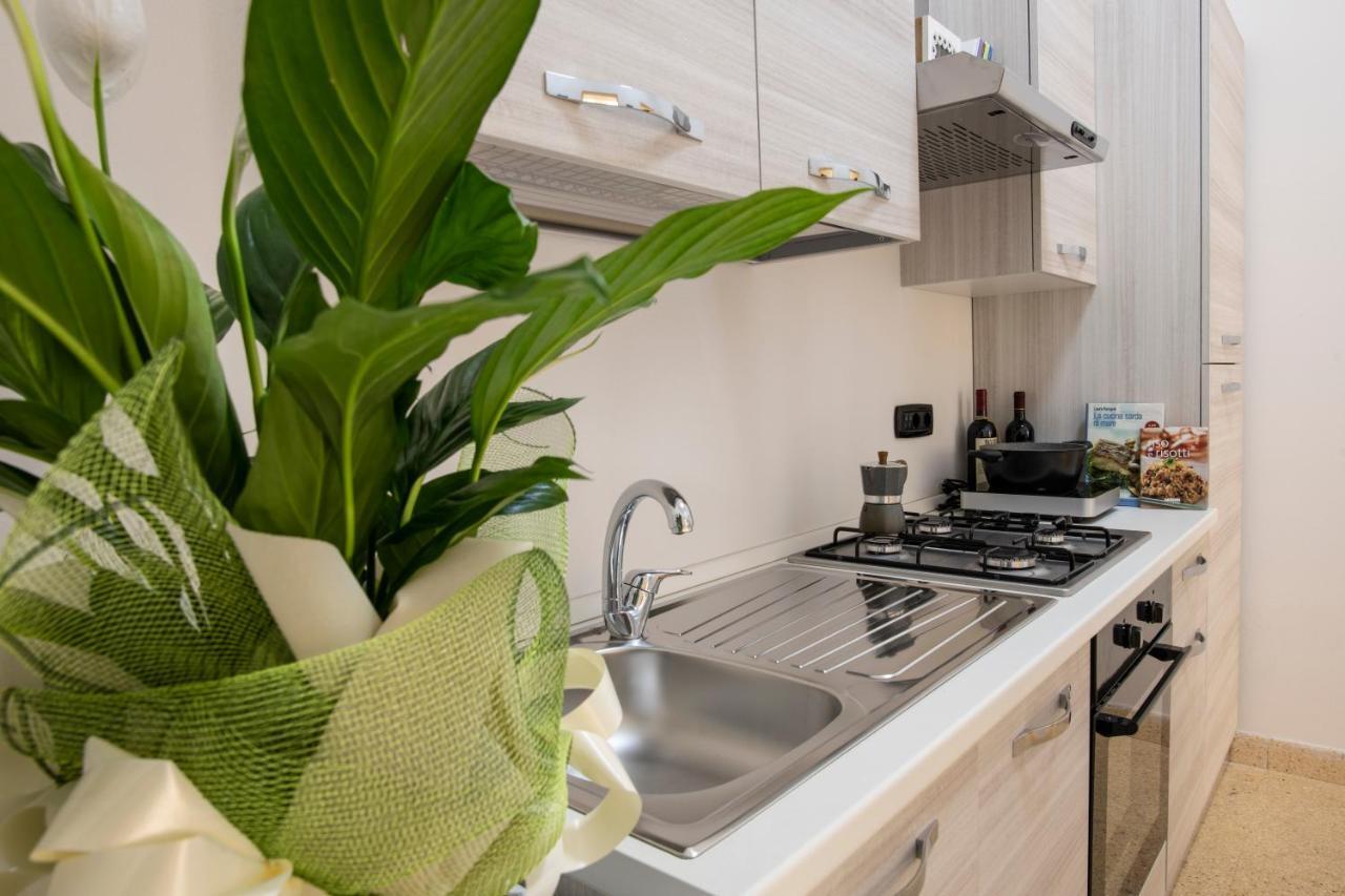 Corner Cavour Apartment Sassari Luaran gambar